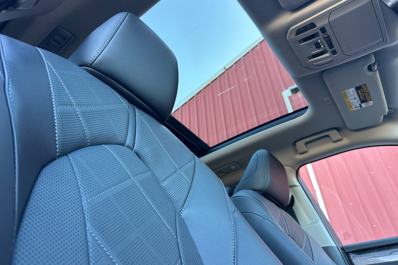 2025 Toyota Highlander Hybrid Platinum photo 14