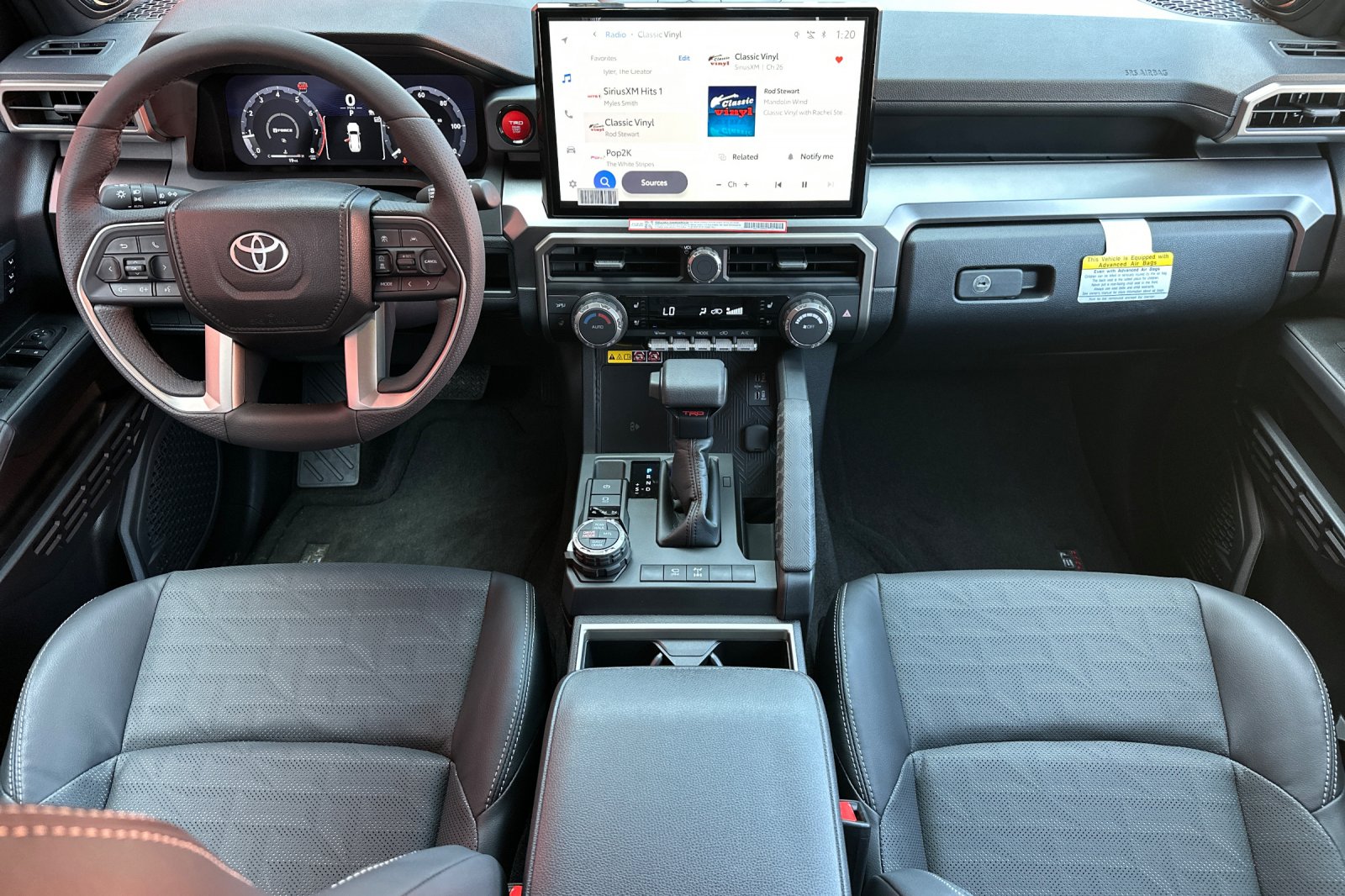 2025 Toyota 4Runner TRD Off-Road Premium photo 9