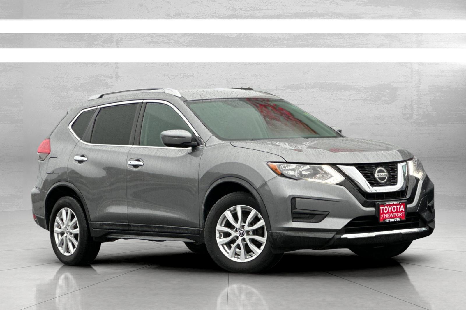 2018 Nissan Rogue SV's photo