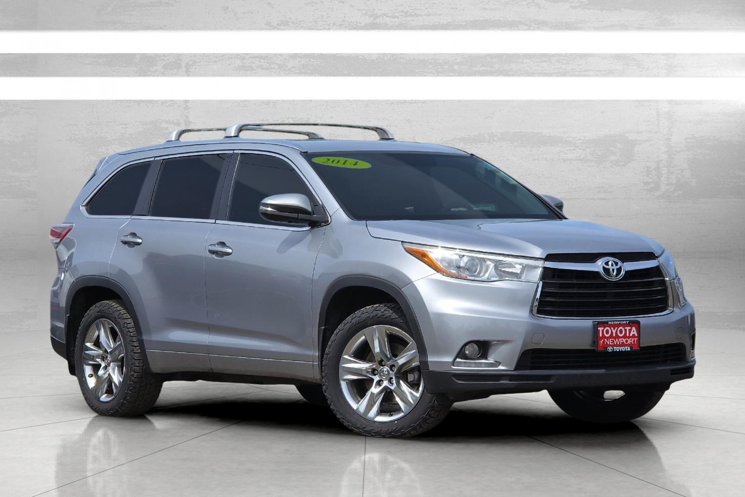 Used 2014 Toyota Highlander Limited with VIN 5TDDKRFH5ES056095 for sale in Corvallis, OR