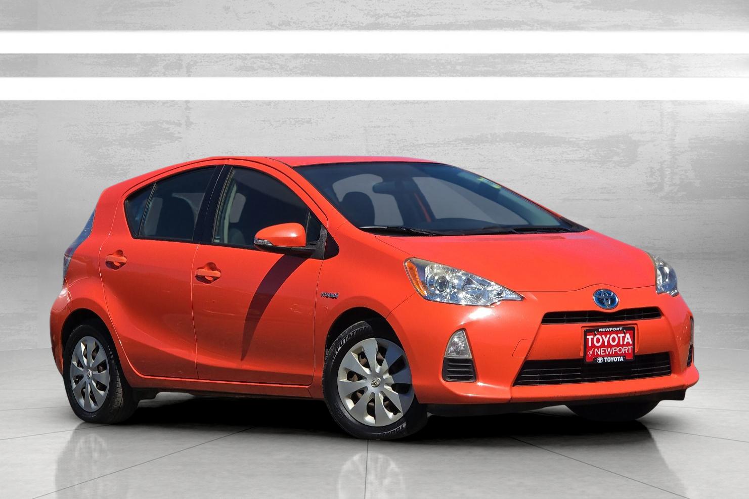 Used 2014 Orange Toyota Three image 2
