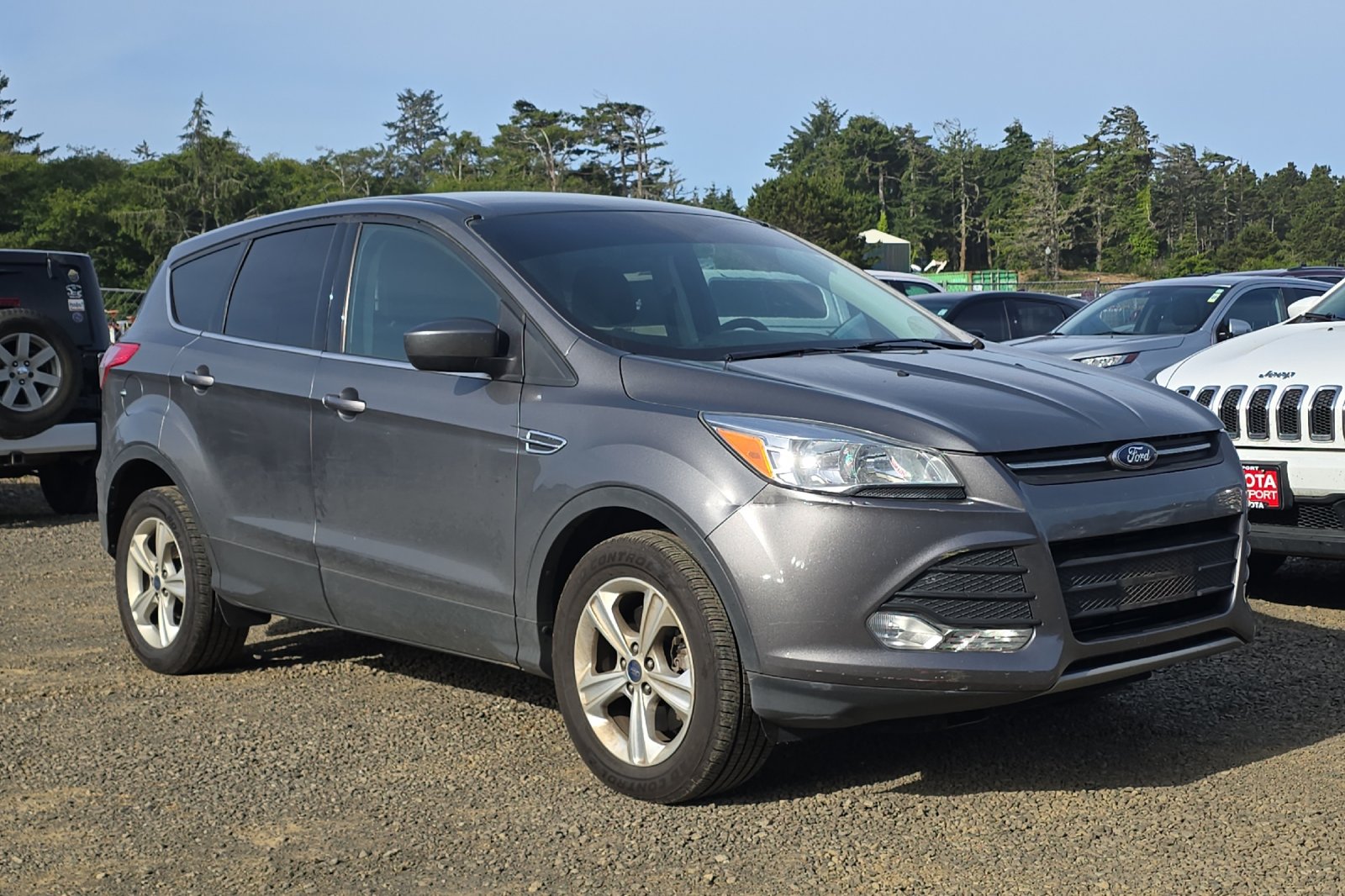 Used 2014 Gray Ford SE image 2