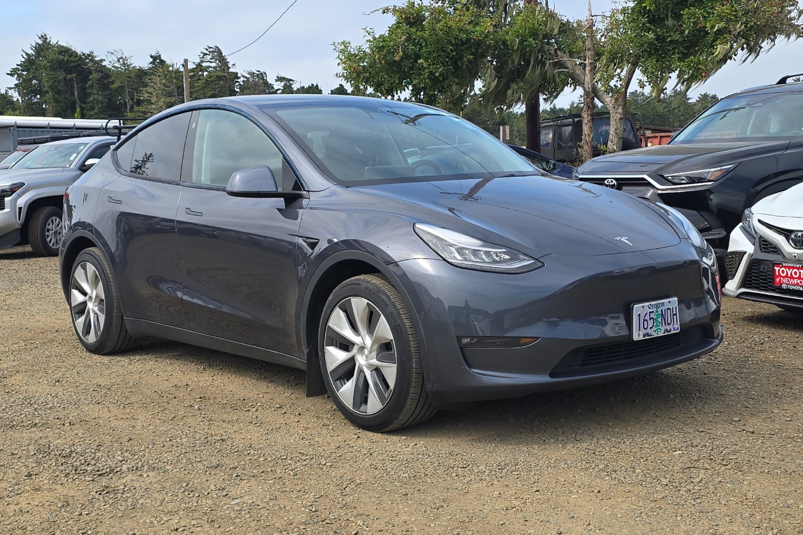Used 2021  Tesla Long Range image 2