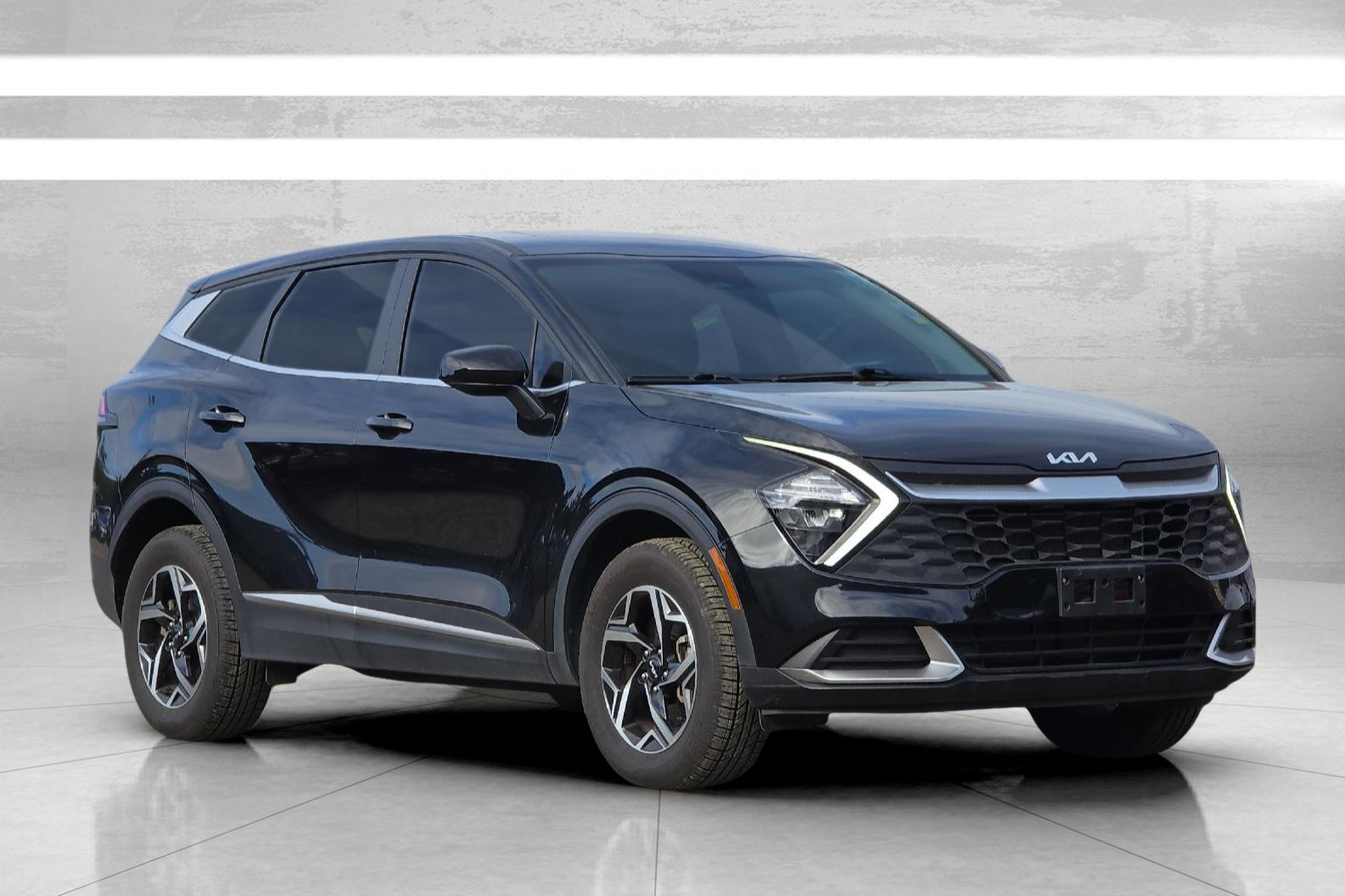 Used 2023 Black Kia LX image 2