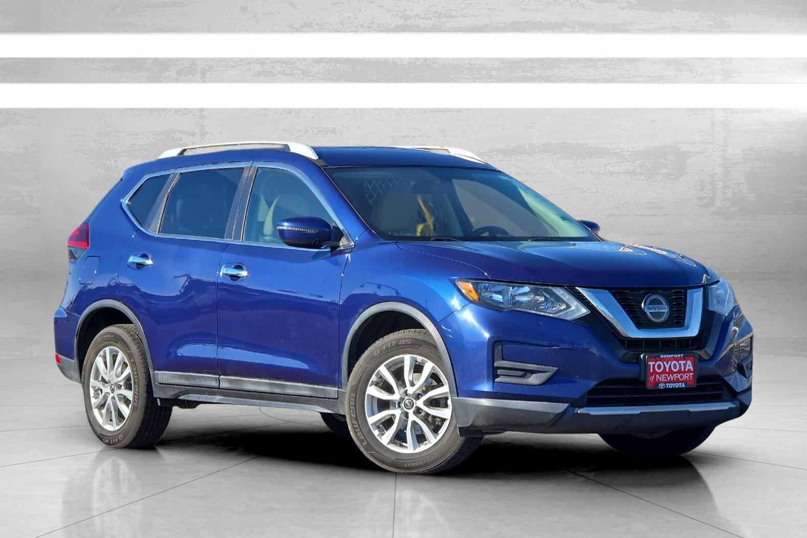 Used 2018 Nissan Rogue SV with VIN 5N1AT2MV2JC711353 for sale in Newport, OR