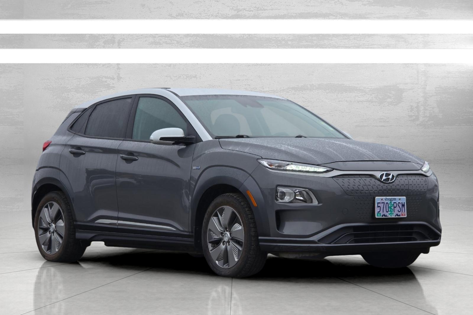 Used 2020 Gray Hyundai SEL image 2
