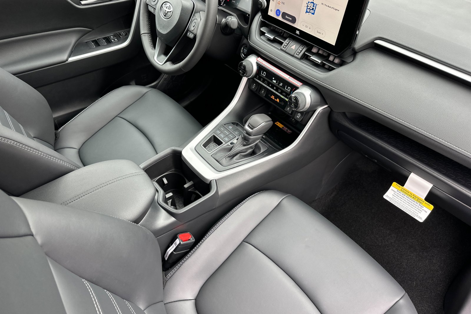 2025 Toyota RAV4 XLE Premium photo 12