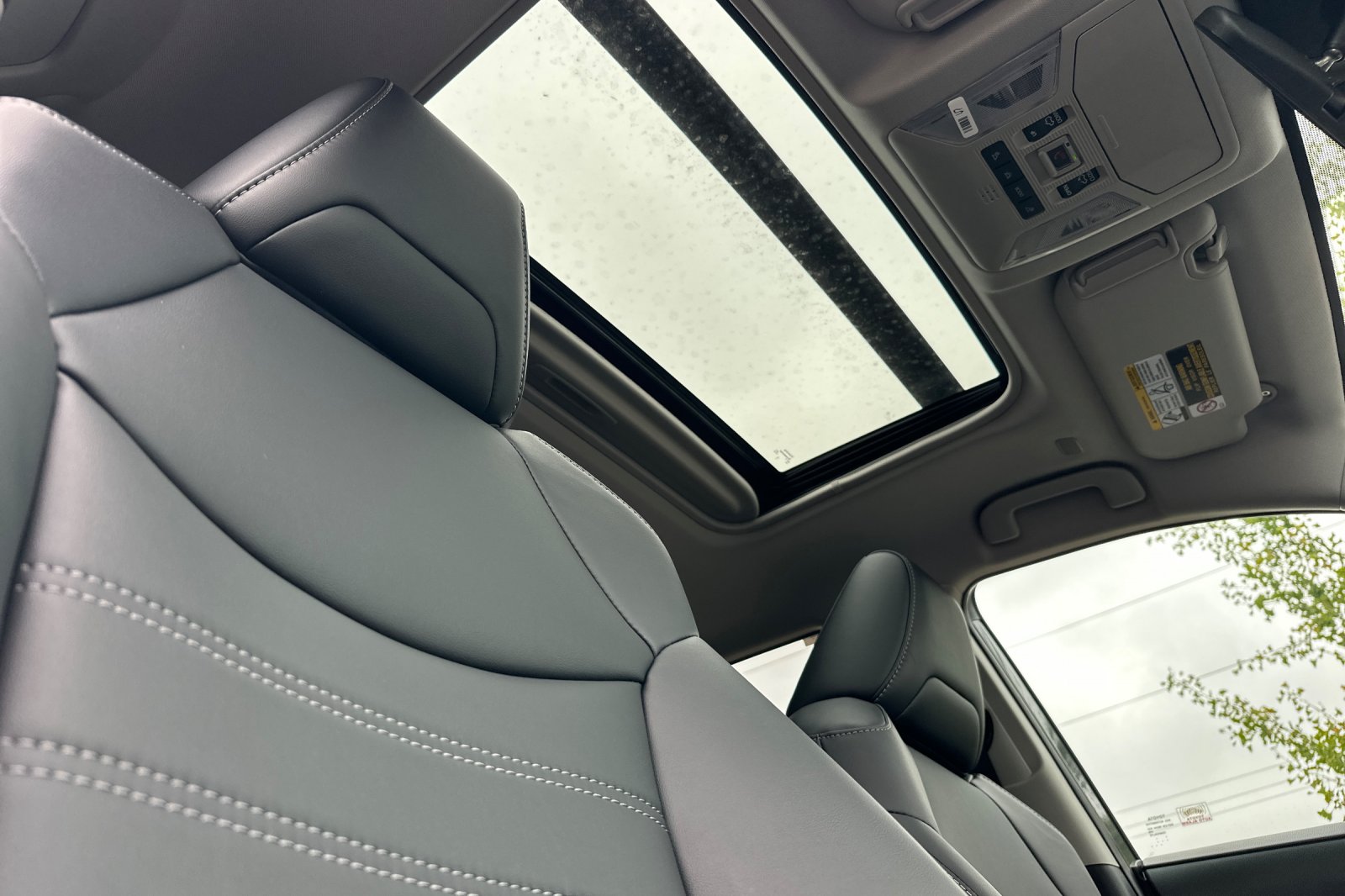2025 Toyota RAV4 XLE Premium photo 13