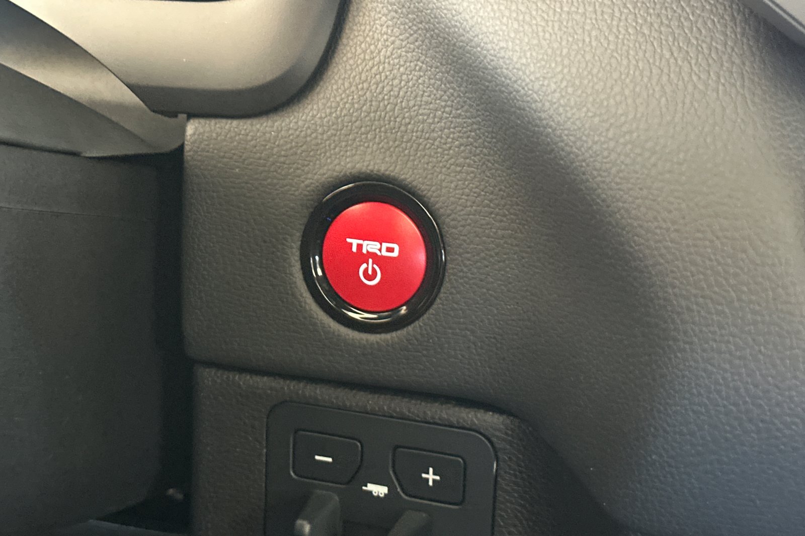 2025 Toyota Tundra TRD Pro CrewMax photo 15