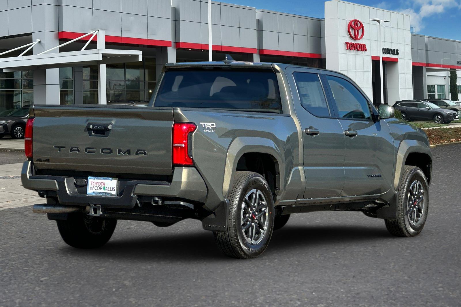 2025 Toyota Tacoma TRD Sport Double Cab photo 4