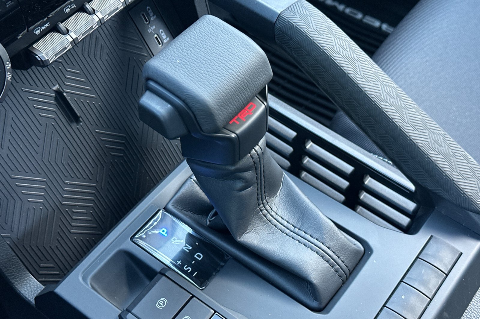 2025 Toyota Tacoma TRD Sport Double Cab photo 16