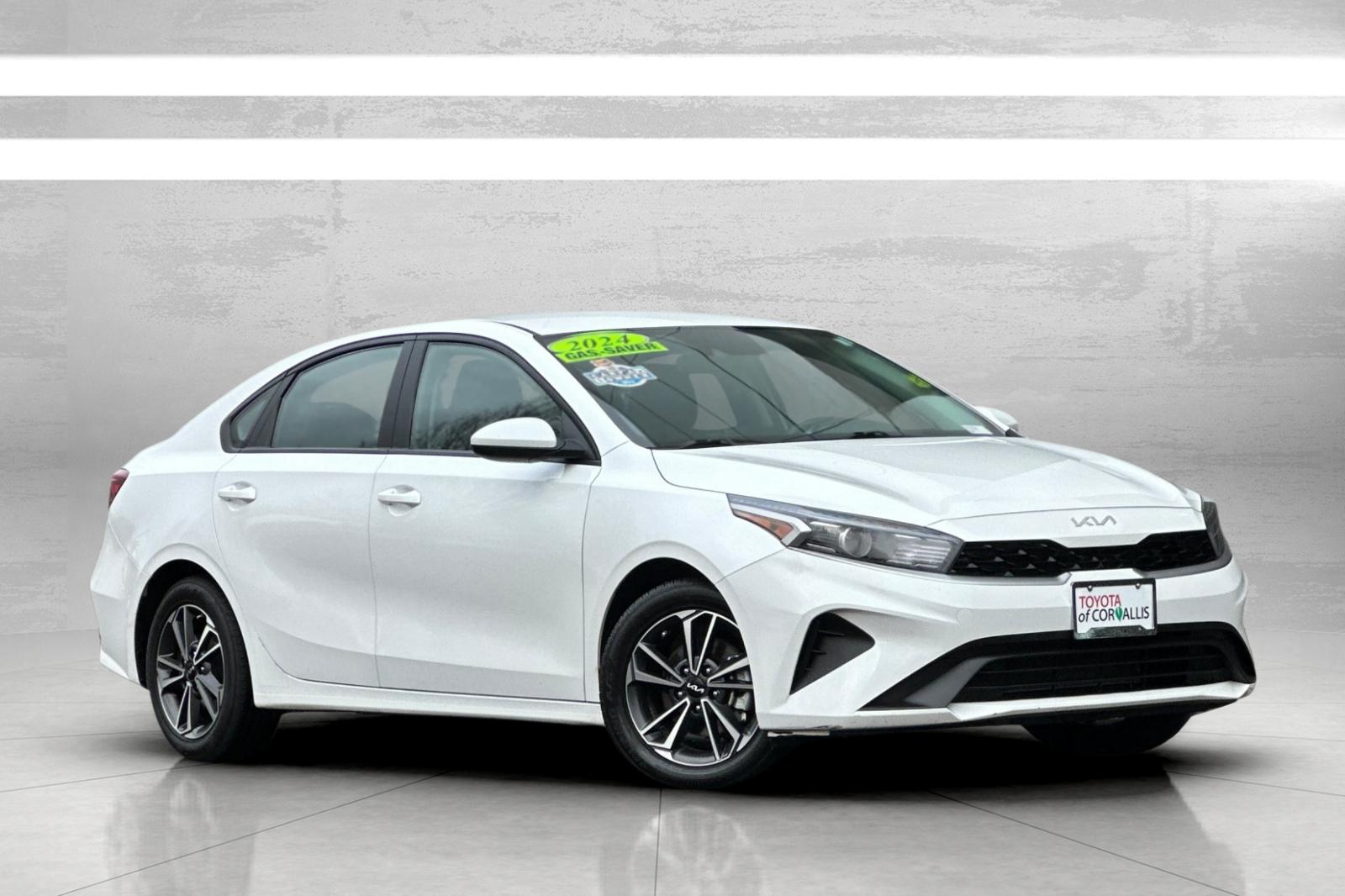 2024 Kia Forte LXS's photo