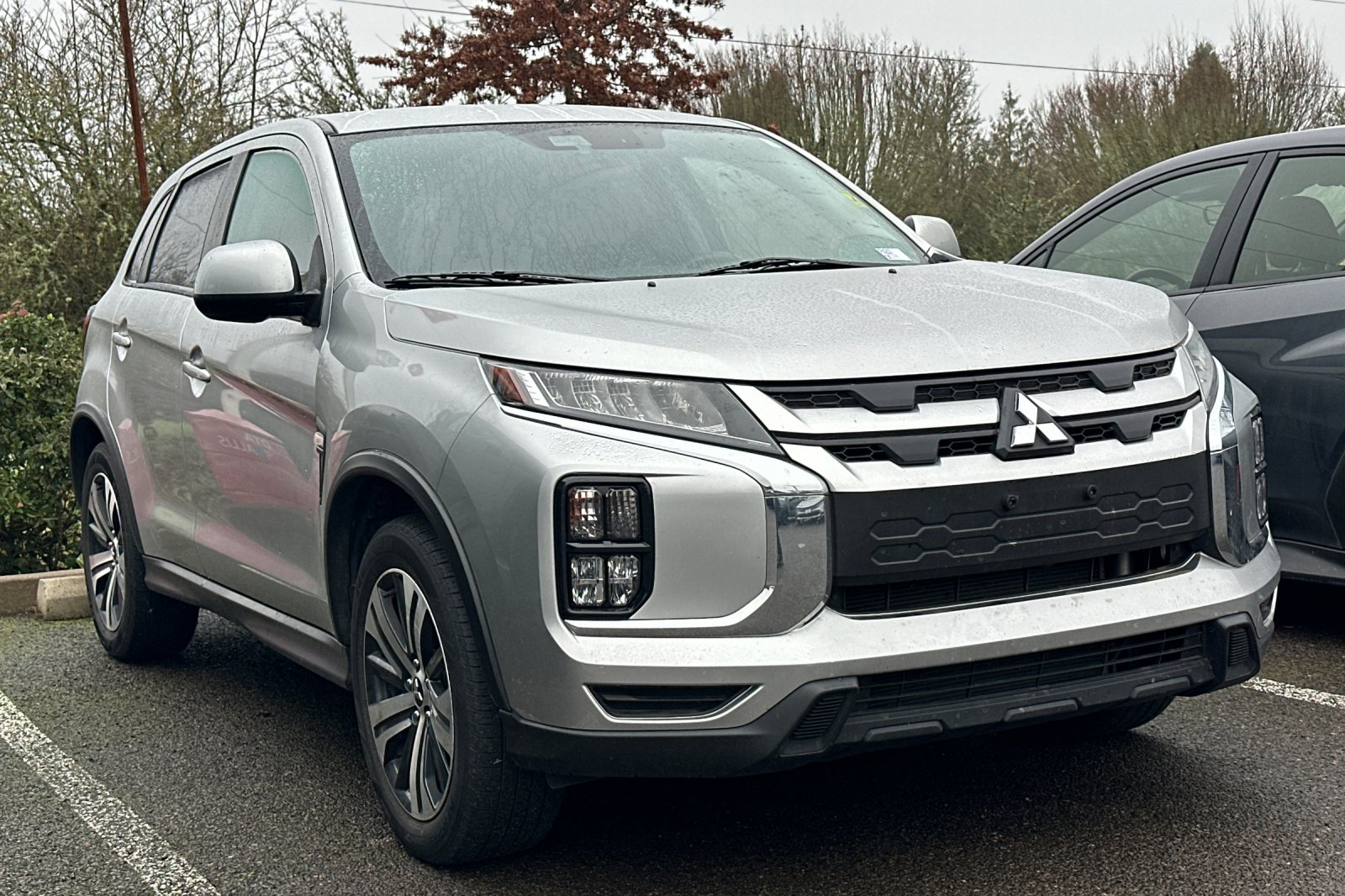 2024 Mitsubishi Outlander Sport ES's photo