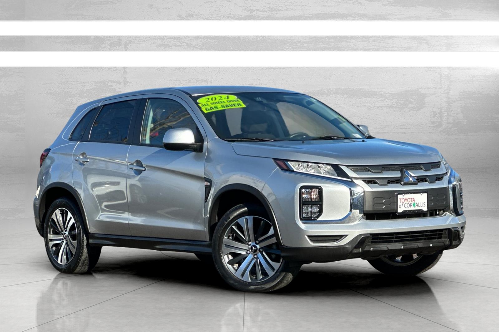 2024 Mitsubishi Outlander Sport ES's photo