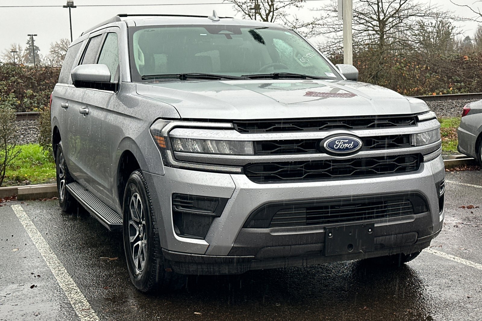 2024 Ford Expedition XLT's photo