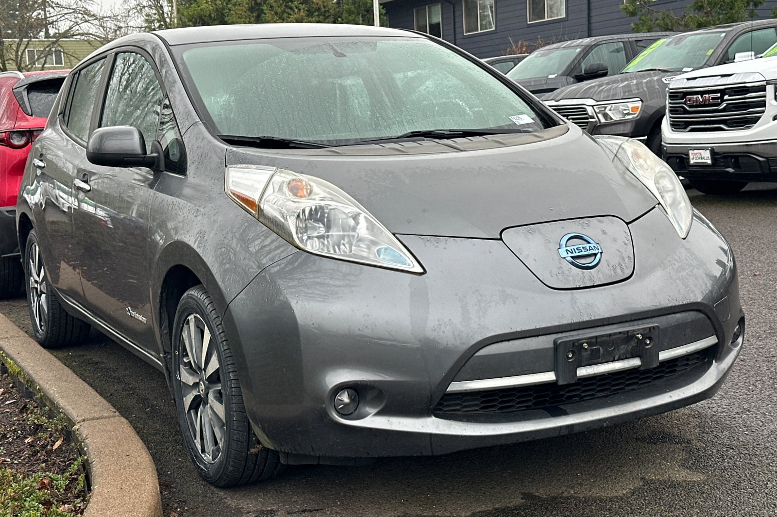 2016 Nissan LEAF SV's photo