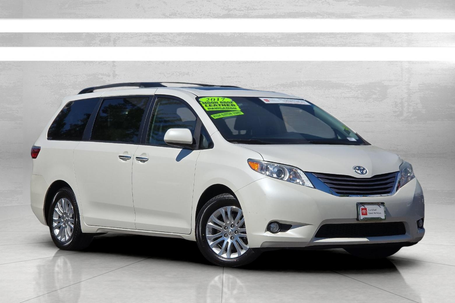 Certified Used 2017 Blizzard Pearl Toyota XLE image 2