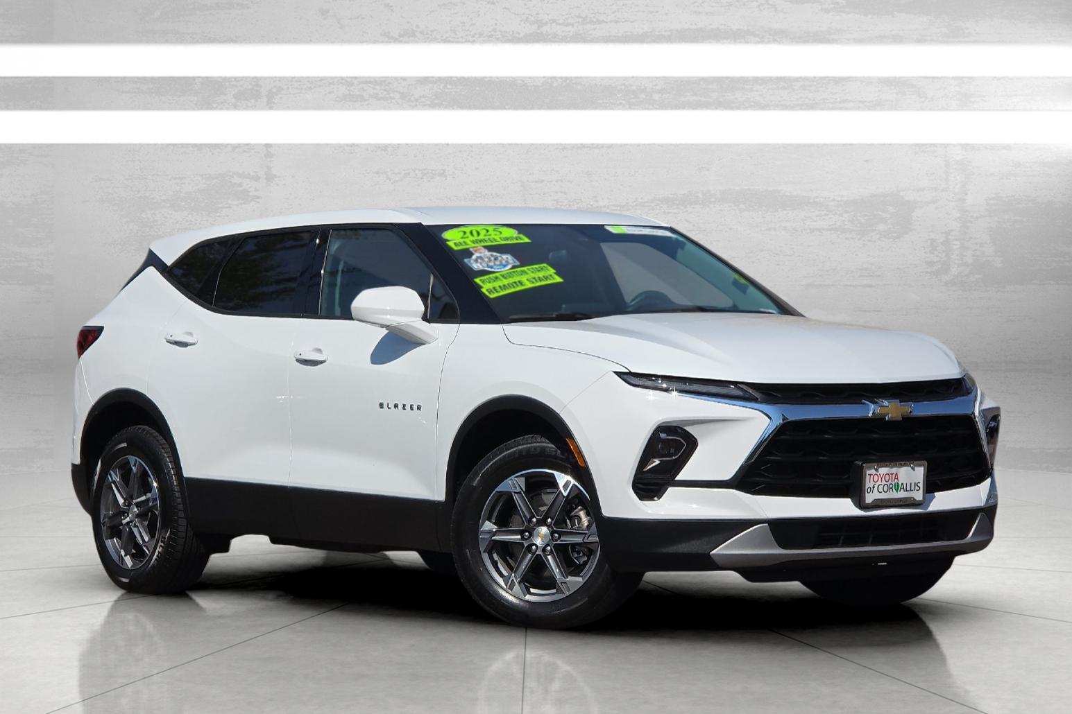 Used 2025 White Chevrolet LT image 2