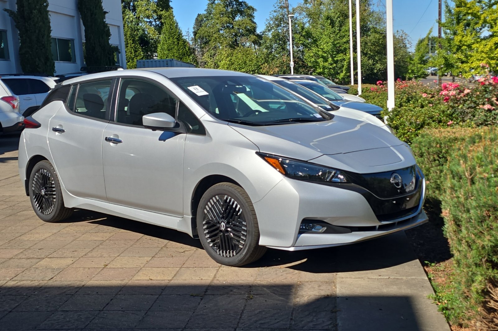 Used 2025 Silver Nissan SV Plus image 2