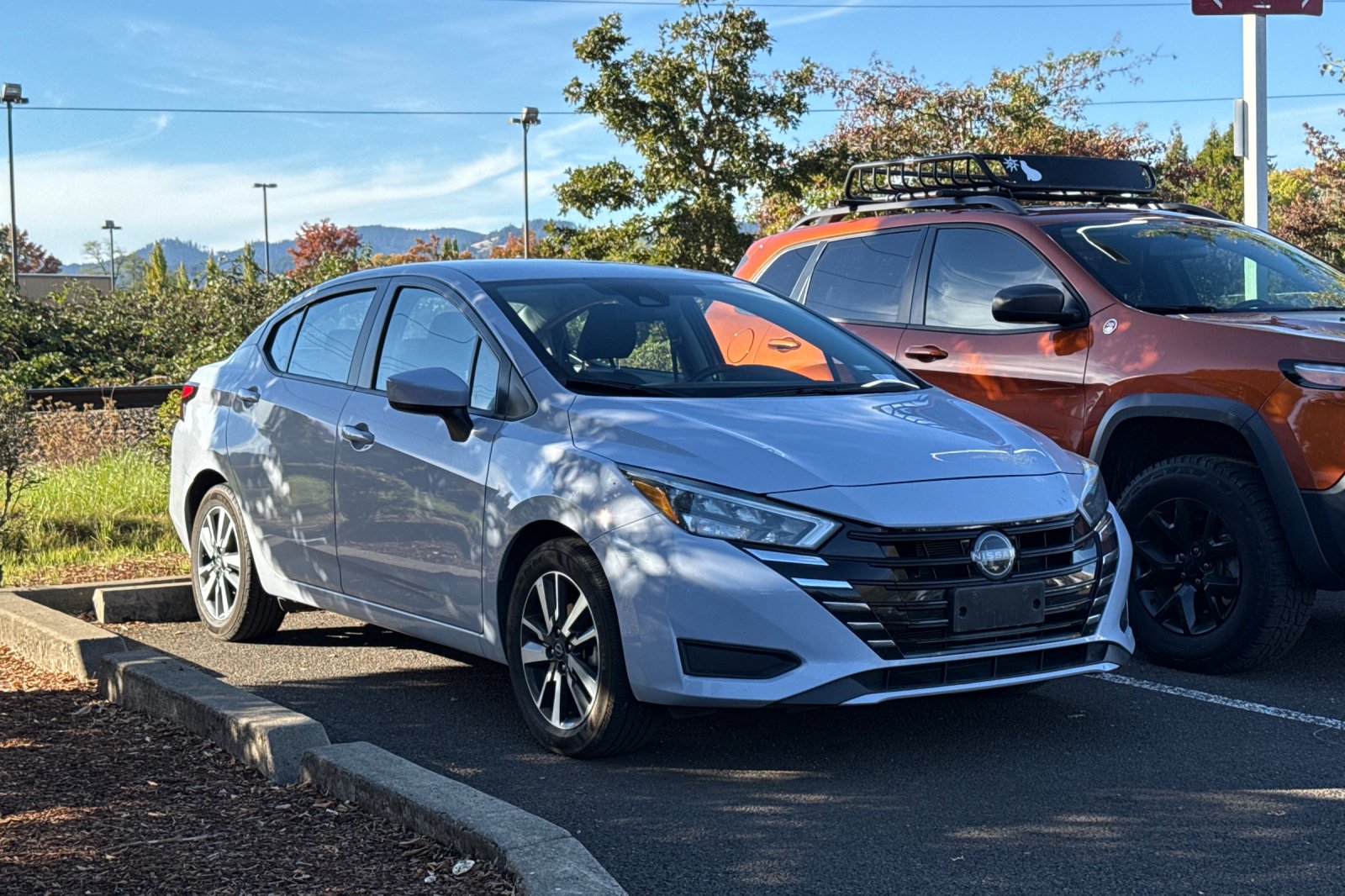 Used 2025 Gray Nissan 1.6 SV image 2