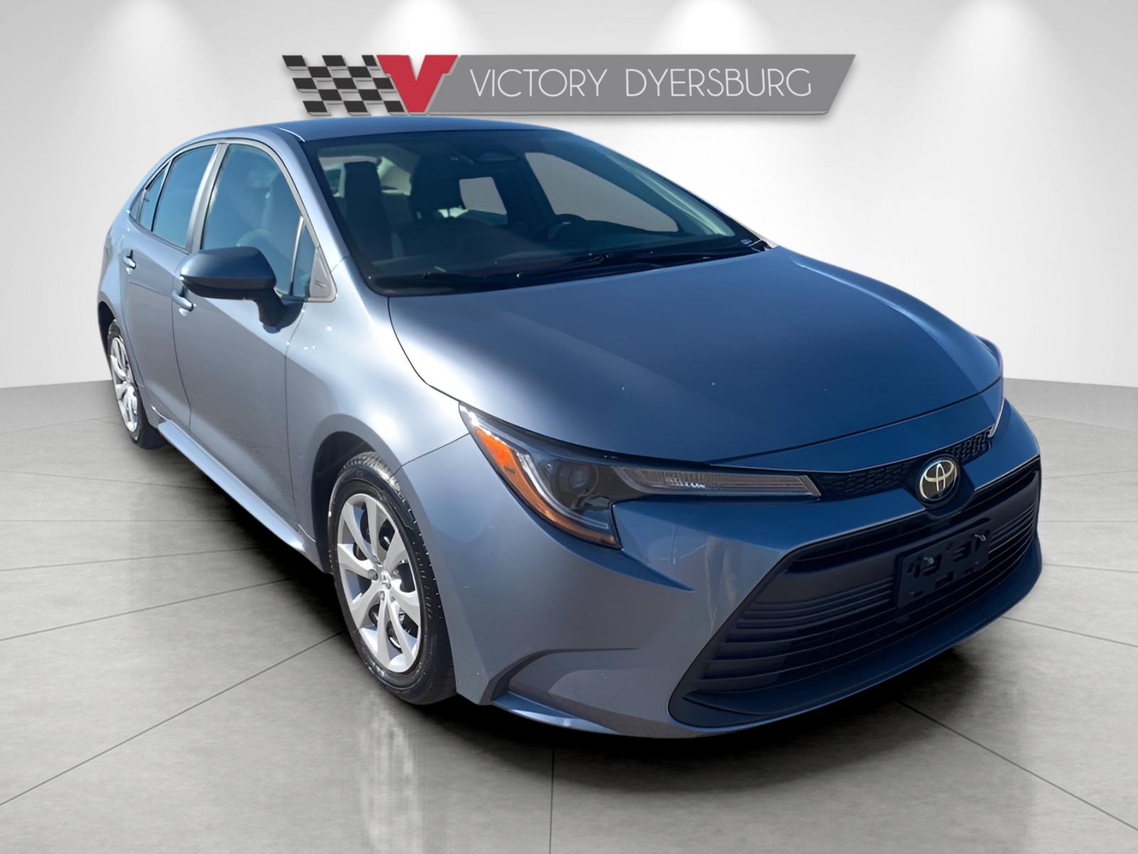 2023 Toyota Corolla LE's photo