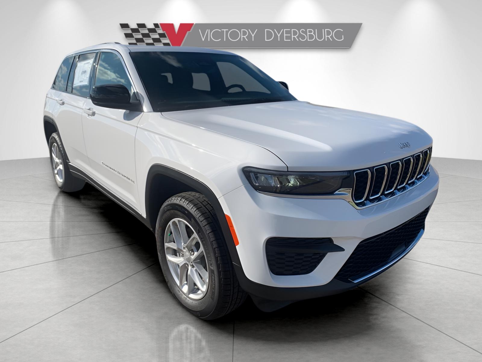 2025 Jeep Grand Cherokee Laredo's photo