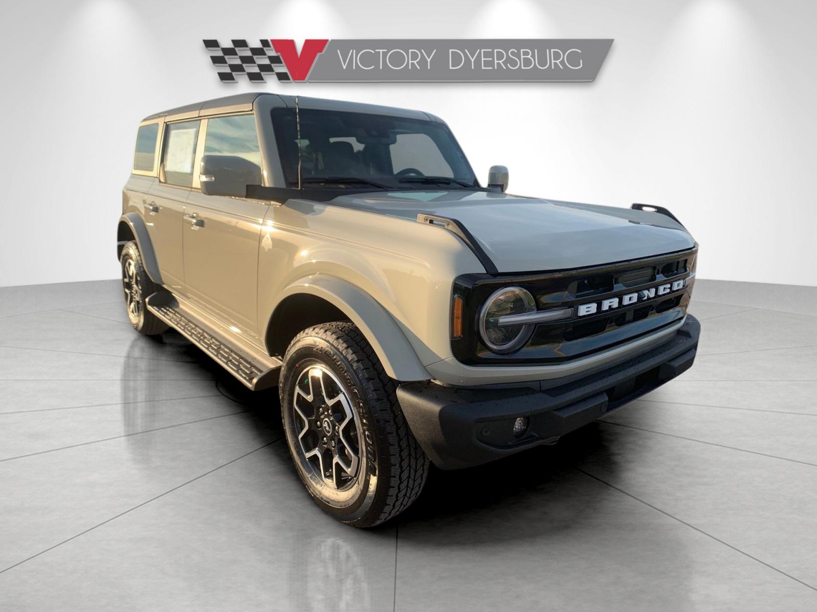 2025 Ford Bronco 4-Door Outer Banks's photo