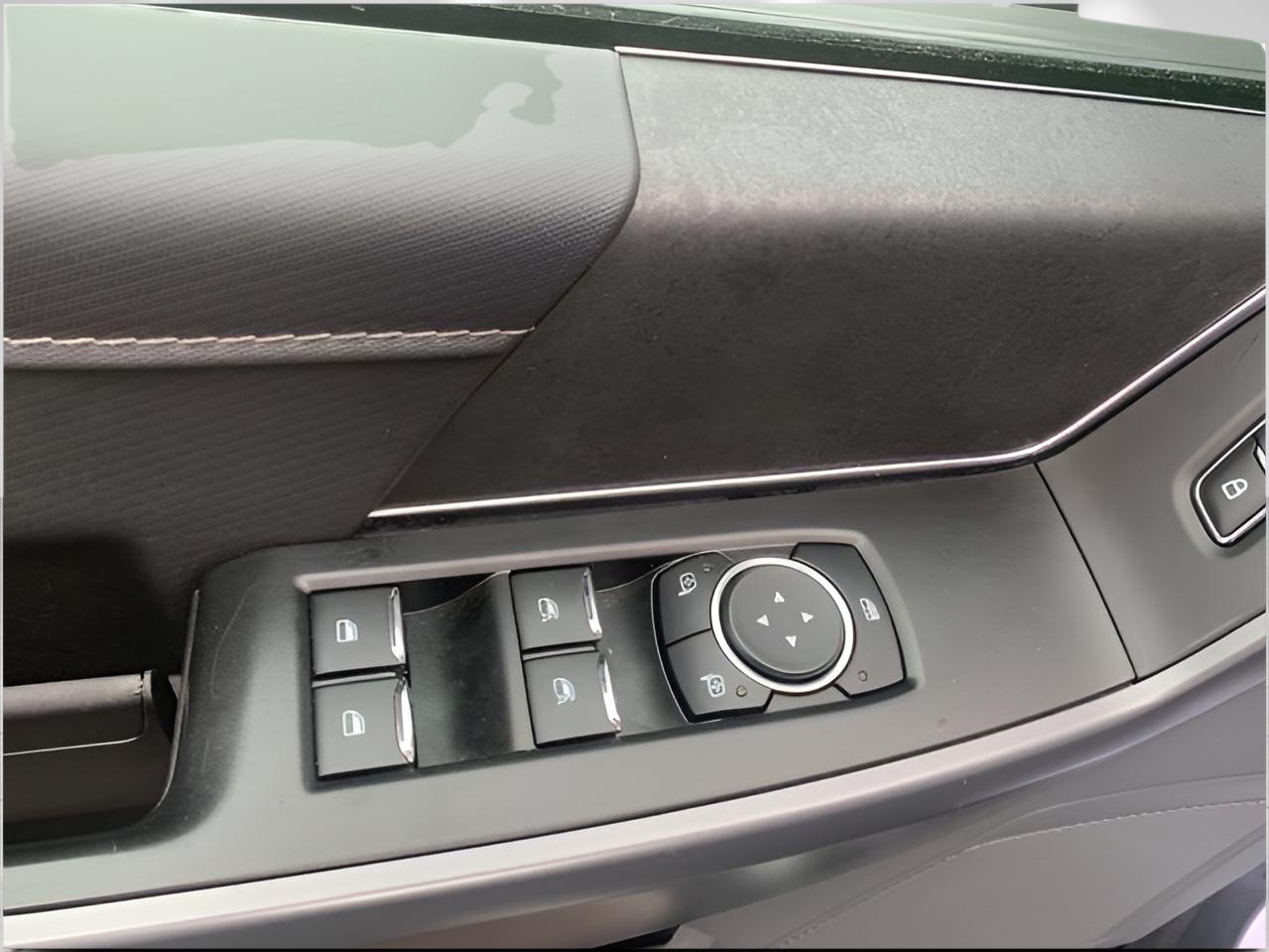 Used 2025 Gray Ford XLT image 2