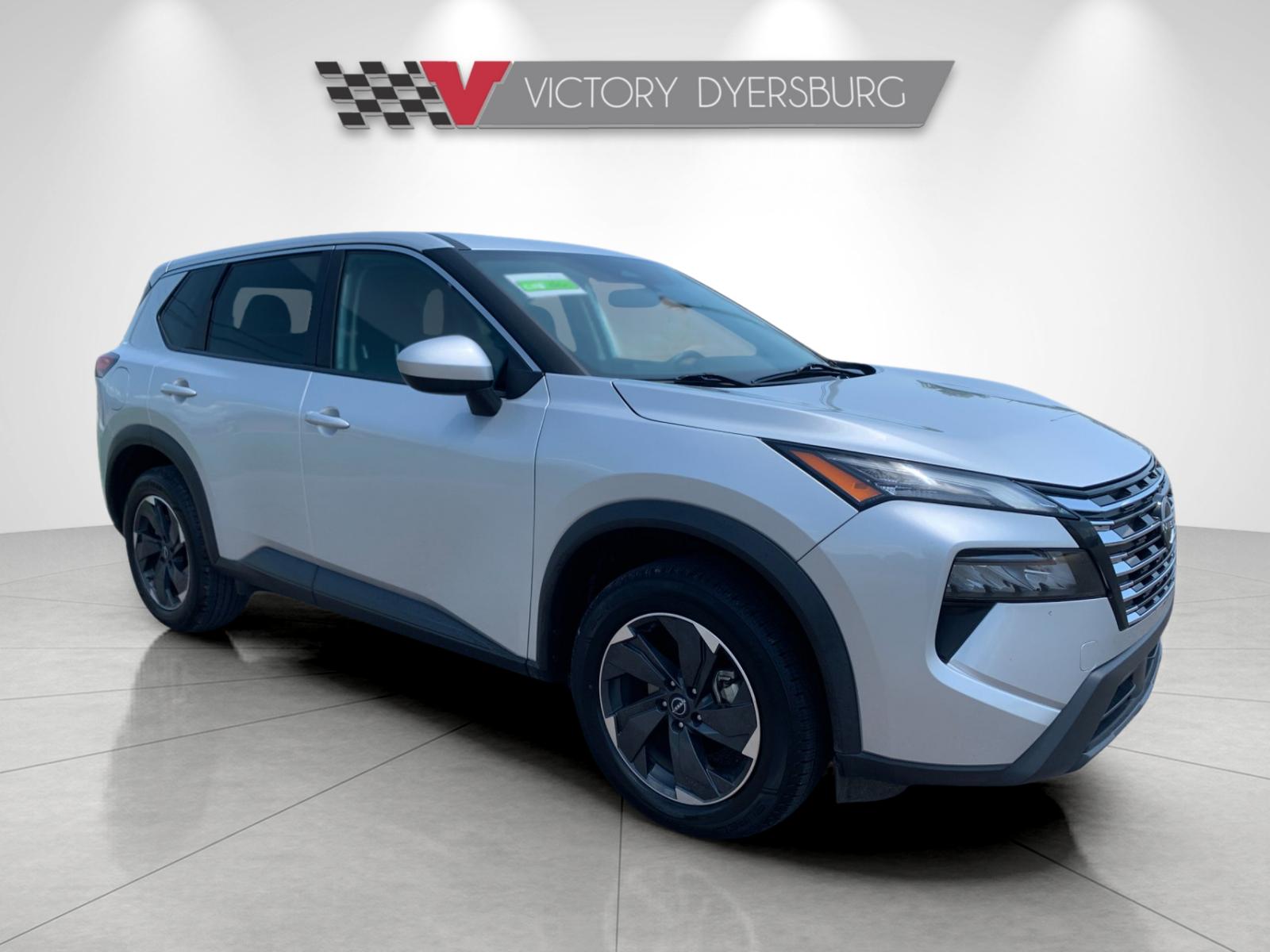 Used 2024 Silver Nissan SV image 2