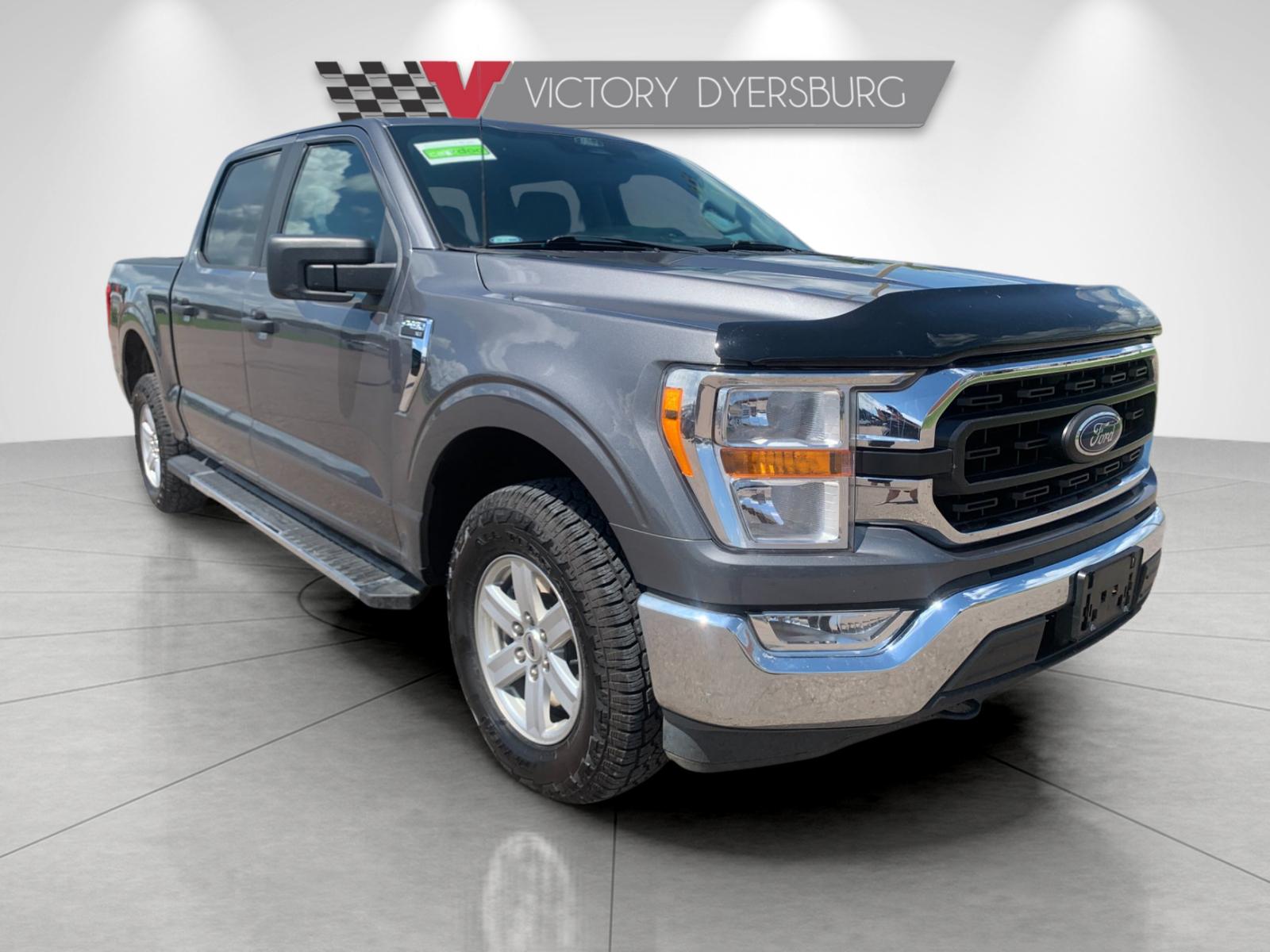 Used 2022 Gray Ford XLT image 2