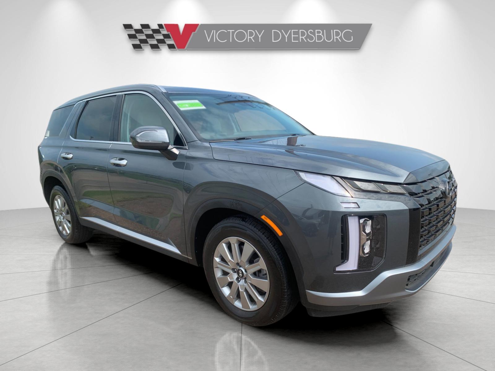 Used 2025 Graphite Hyundai SEL image 2