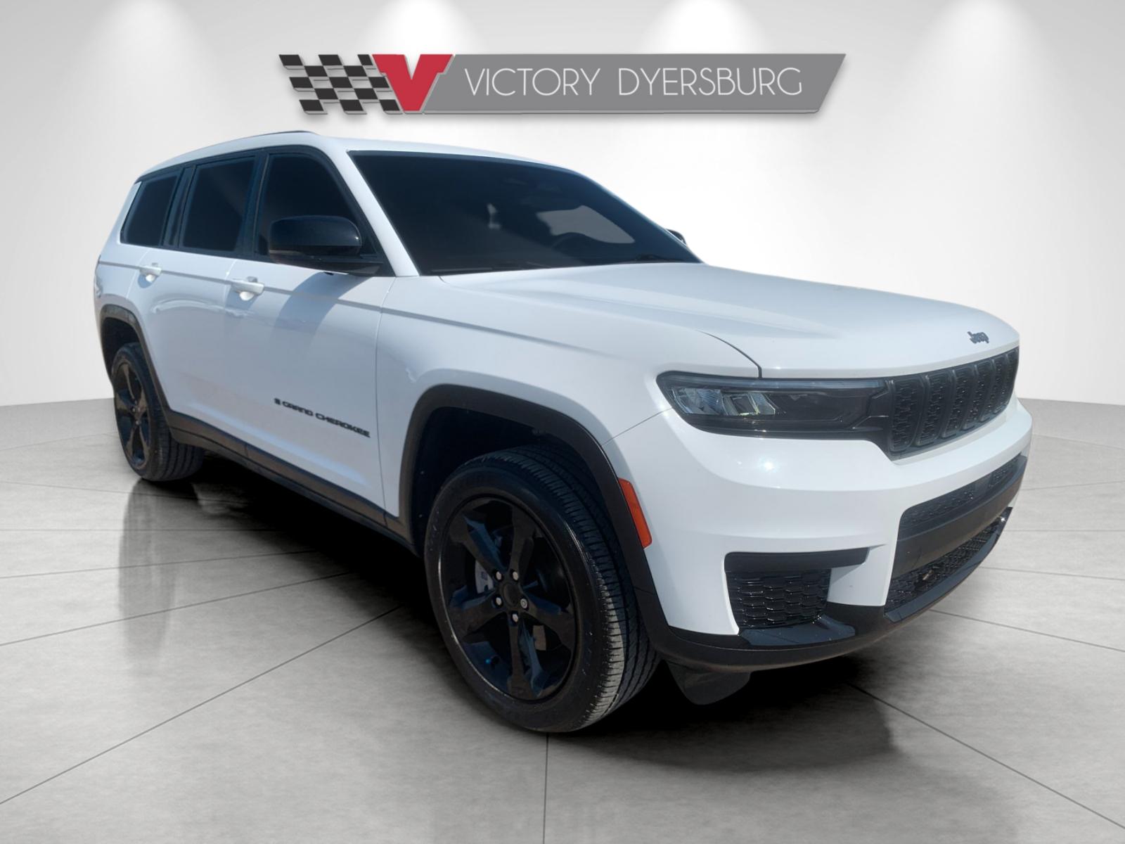 Used 2025 White Jeep Altitude X image 2