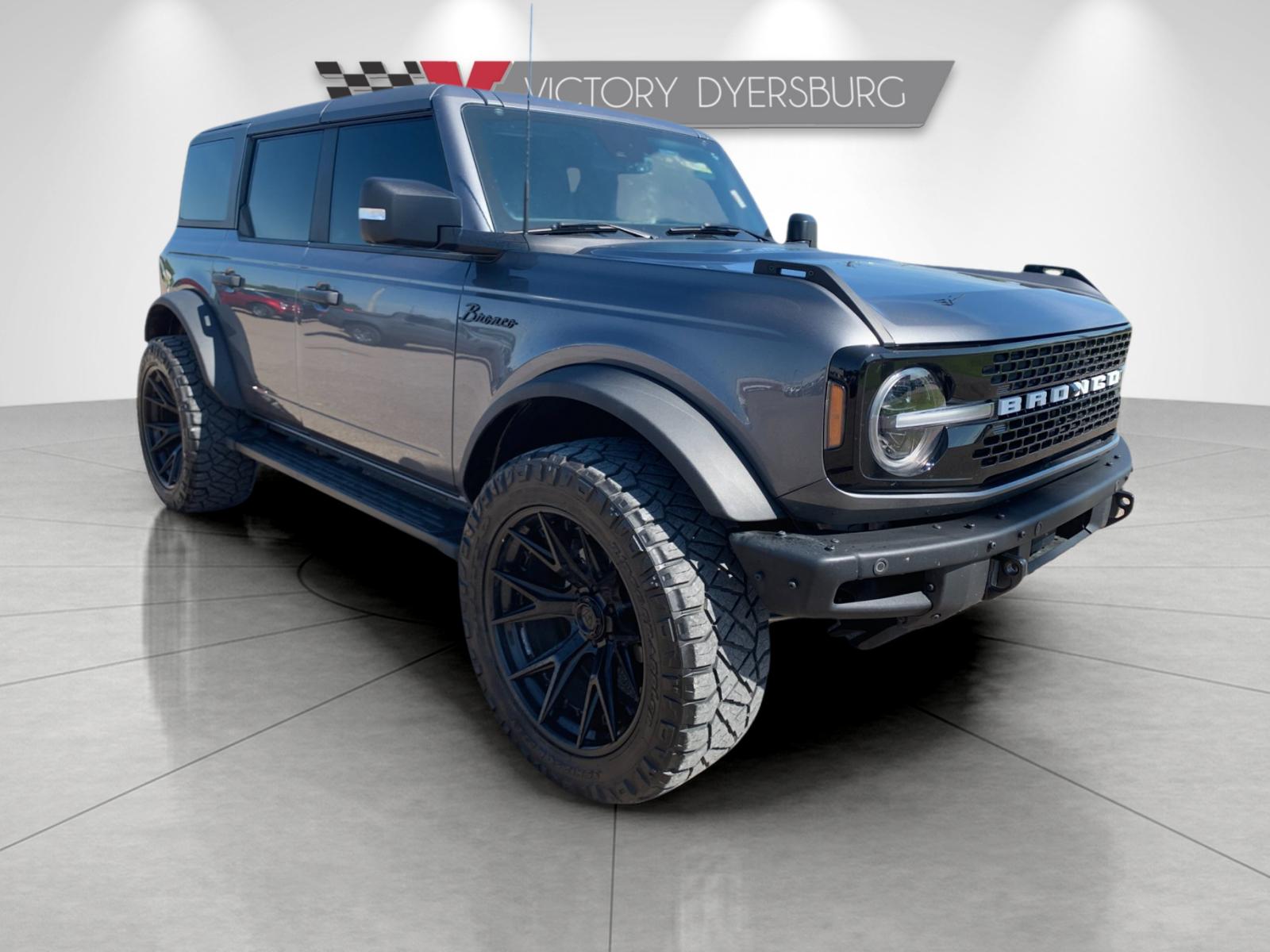 Used 2024 Gray Ford Wildtrak image 2