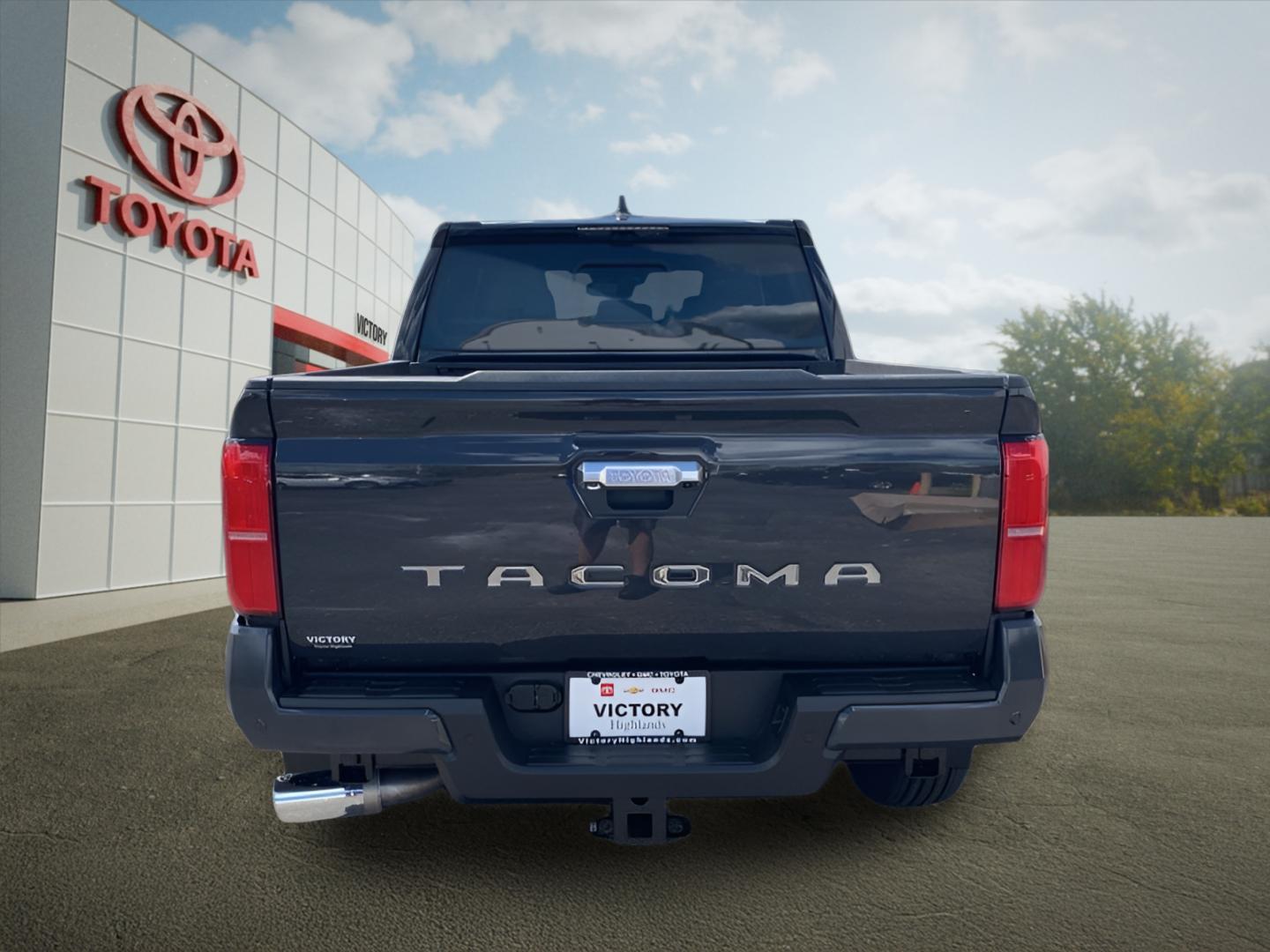 2025 Toyota Tacoma Limited Double Cab photo 4
