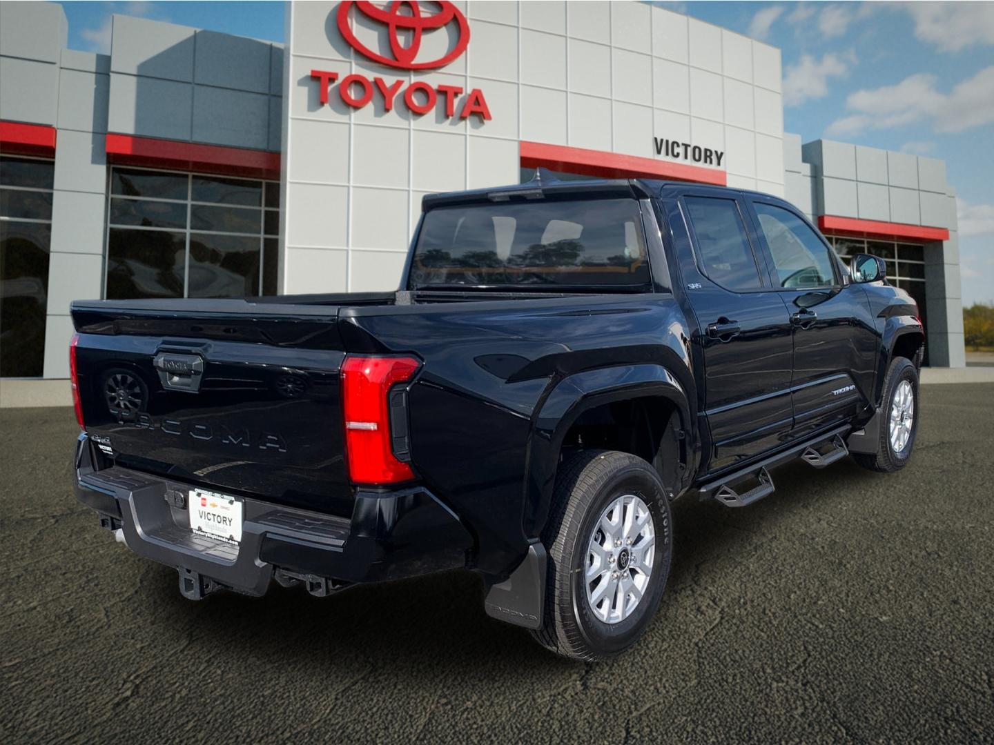 2025 Toyota Tacoma SR5 Double Cab photo 3