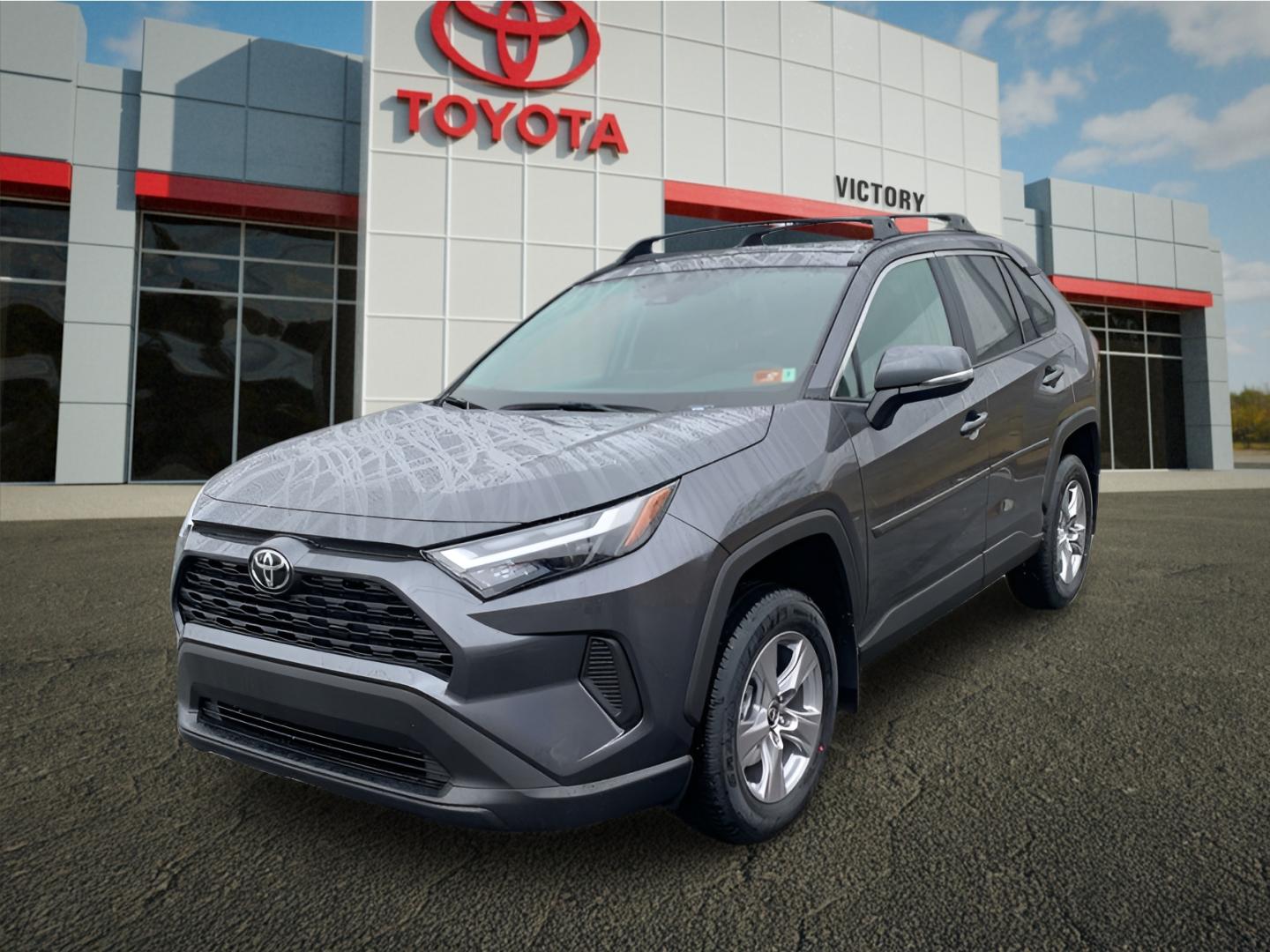 2025 Toyota RAV4 XLE photo 3