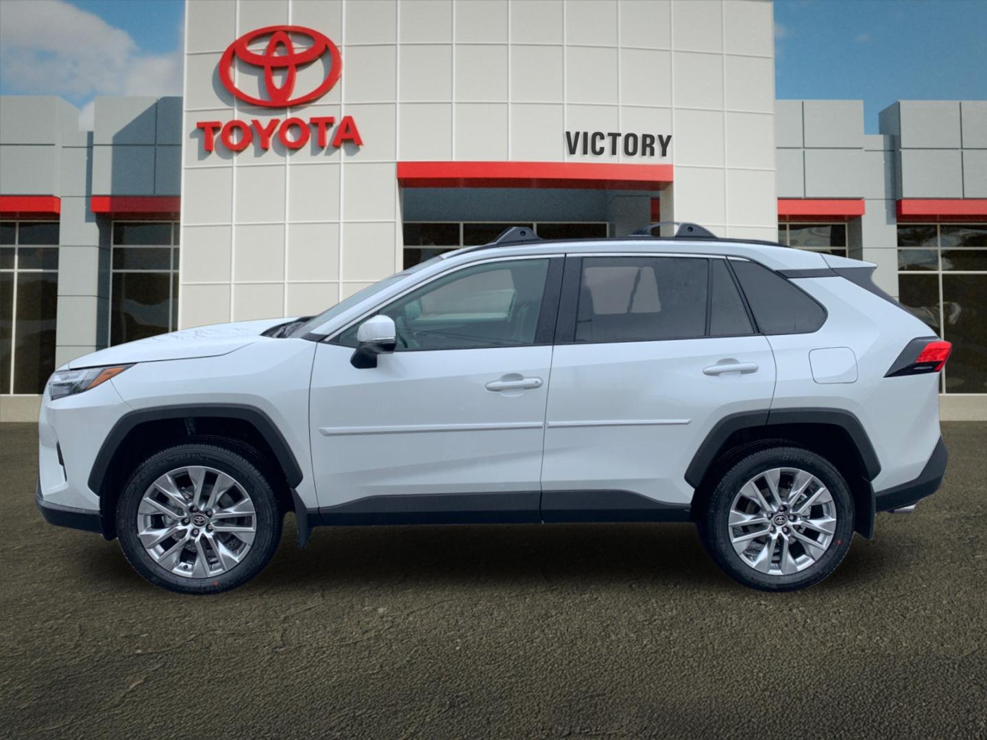 2025 Toyota RAV4 XLE Premium photo 4