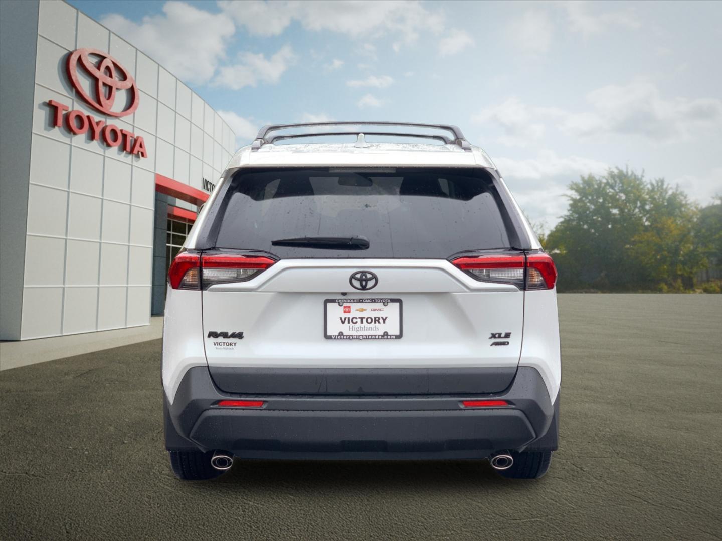 2025 Toyota RAV4 XLE Premium photo 2