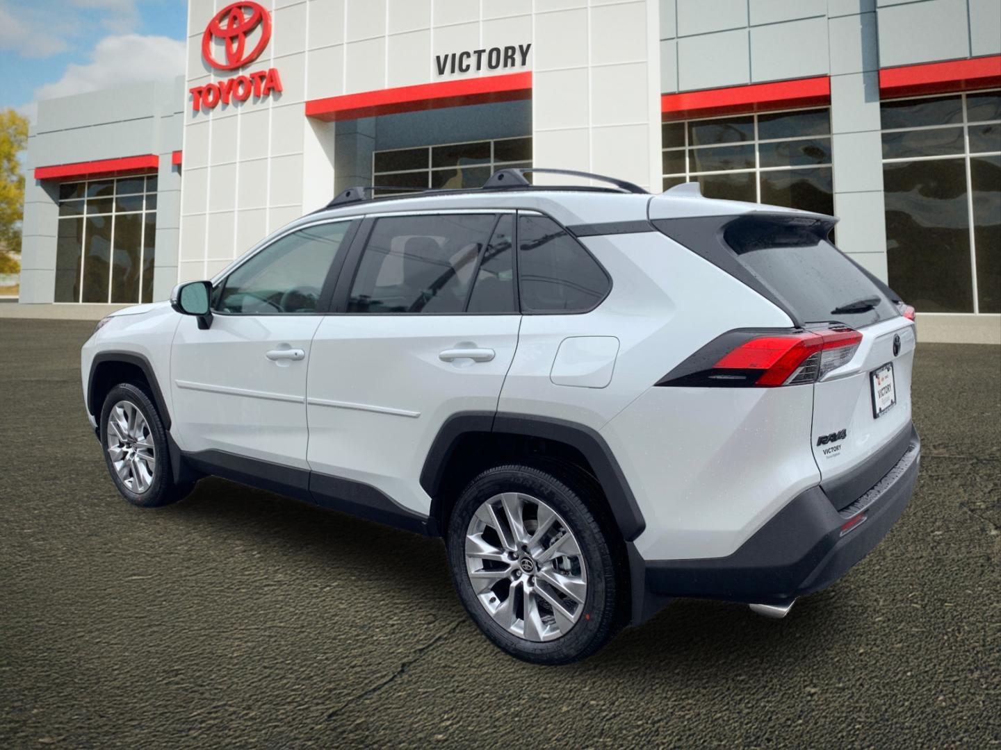 2025 Toyota RAV4 XLE Premium photo 3