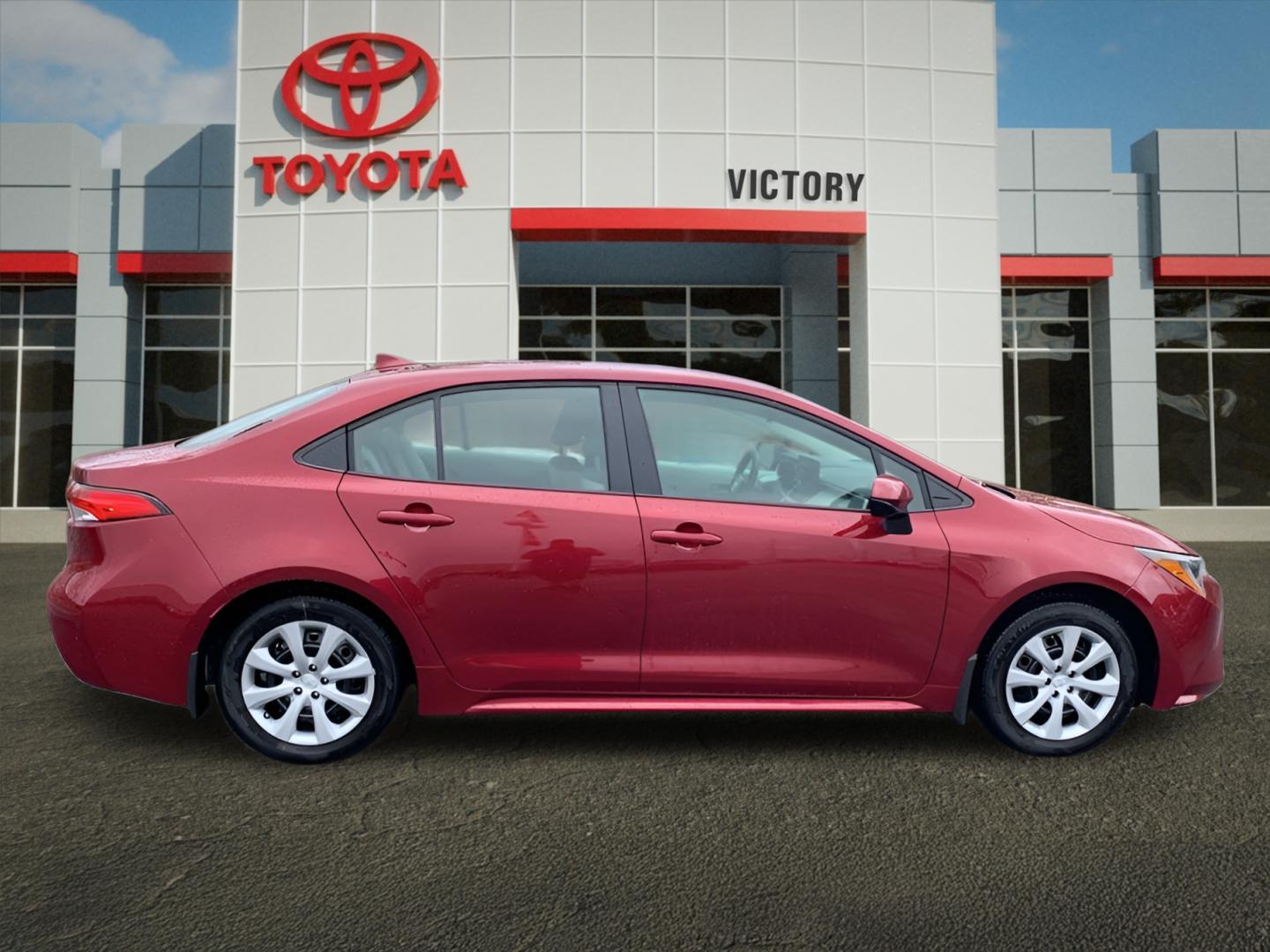 2025 Toyota Corolla LE photo 2