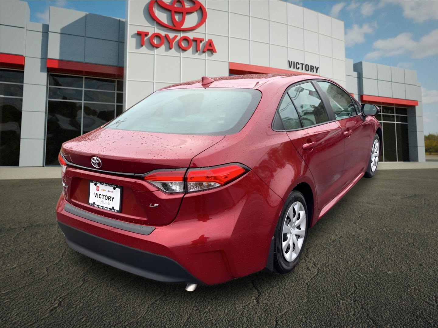 2025 Toyota Corolla LE photo 3