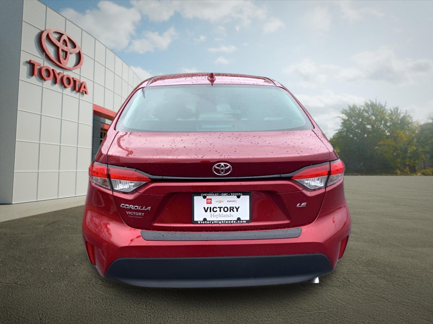 2025 Toyota Corolla LE photo 4