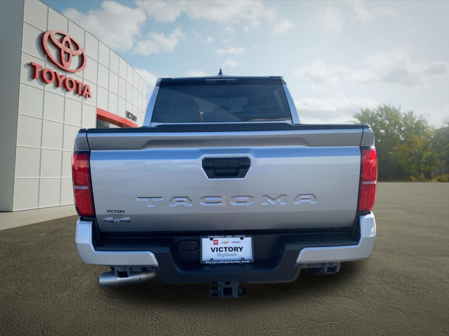 2025 Toyota Tacoma SR5 Double Cab photo 4