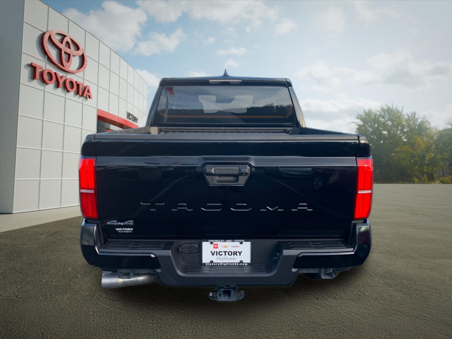 2025 Toyota Tacoma SR5 Double Cab photo 4