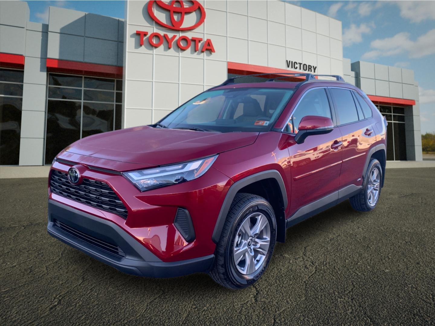 2025 Toyota RAV4 Hybrid XLE photo 4